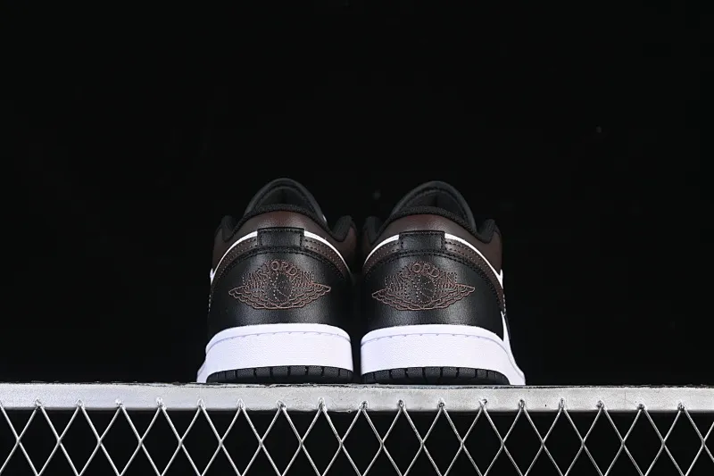 All categories Air Jordan Jordan series basketball shoes Air Jordan 1 Low G version pure original Air Jordan 1 Low AJ1 Joe 1 black color low-top cultural casual sneakers IO3393-010